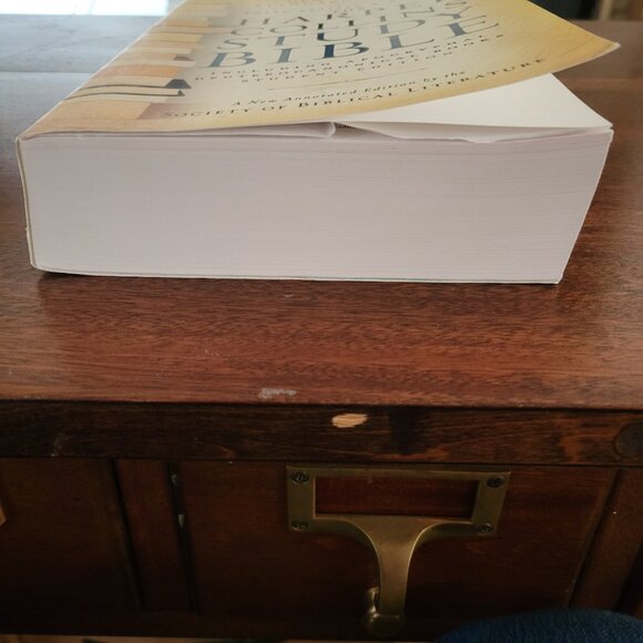 Harpercollins Study Bible : New Revised Standard Version With Apocryphal... - Picture 2 of 11